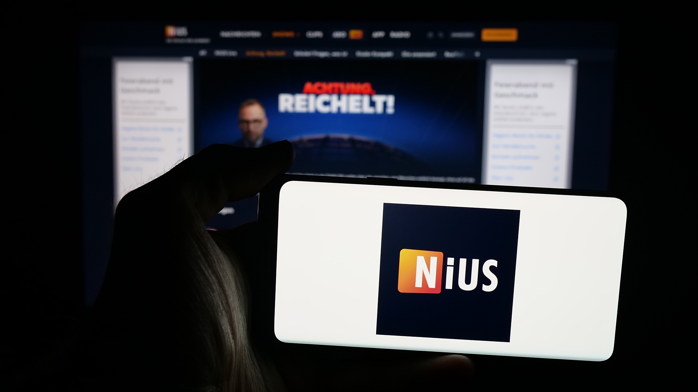 OLG bestätigt Entscheidung gegen NiuS: "Herr Transfrau" kostet 6.000 Euro